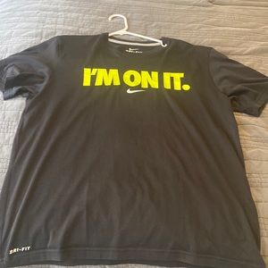 Men’s Nike T Shirt / Size L / Black